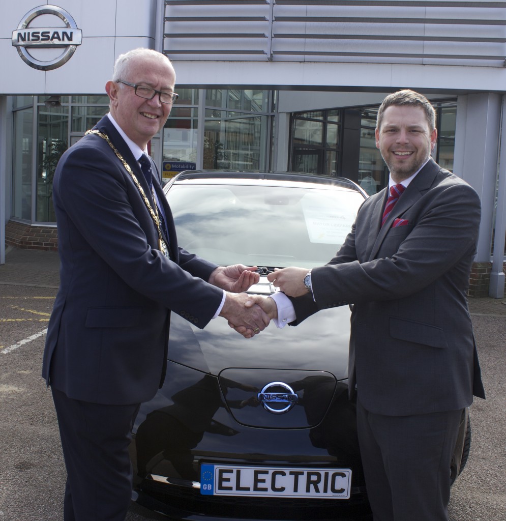 Mayor Stephen Liddiard with his new 100% electric Nissan LEAF and Darren Smith, Nissan LEAF specialist at Toomey Nissan Basildon   