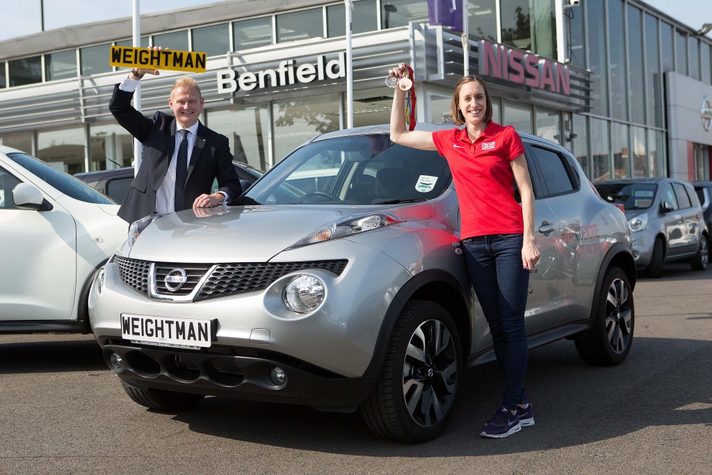 GB Athlete Laura Weightman (right) celebrates the handover of her new Nissan Juke from Benfield Nissan, General Manager Martin Watson. 