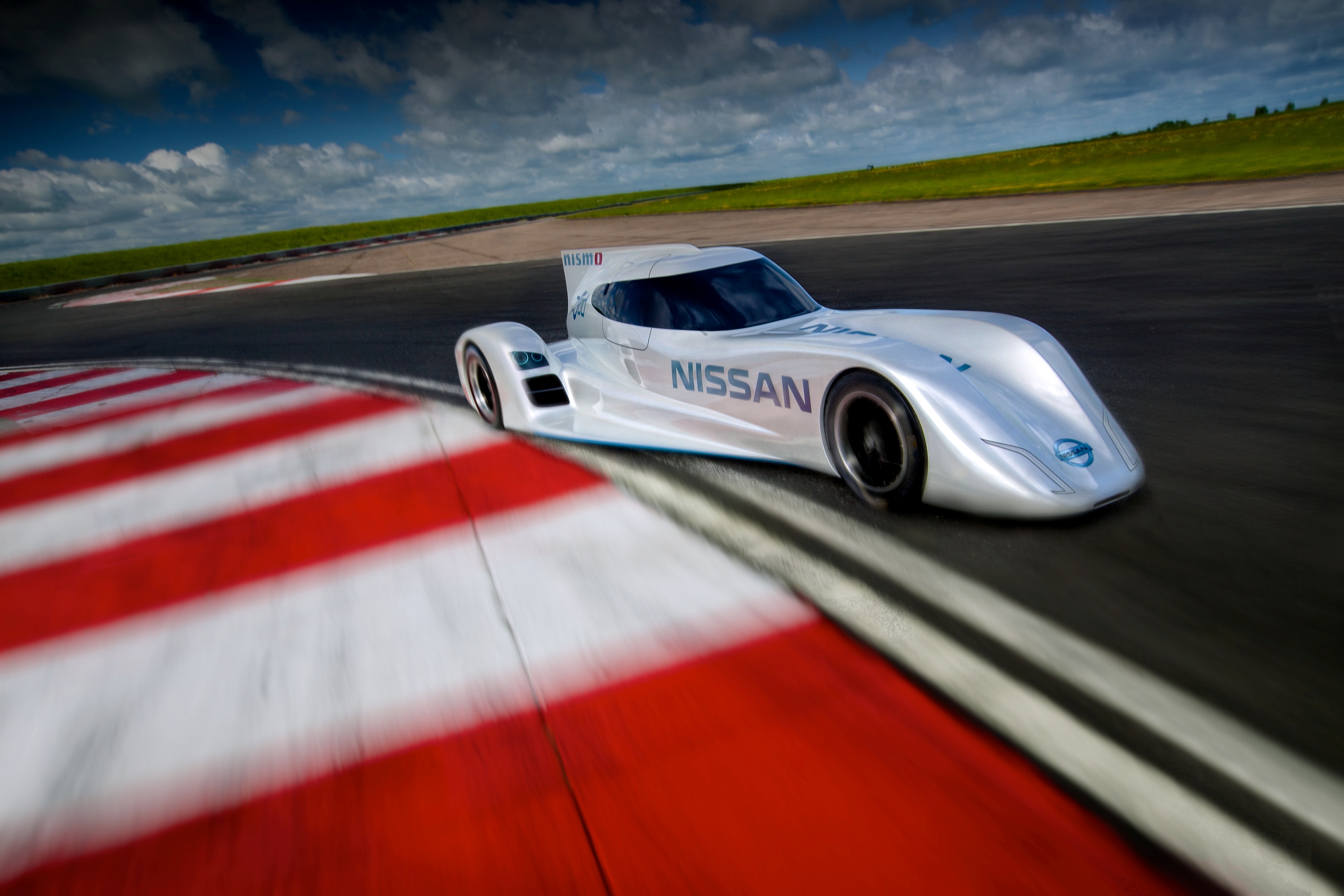 Revealed ZEOD RC, the world's fastest electric racing car Nissan Insider