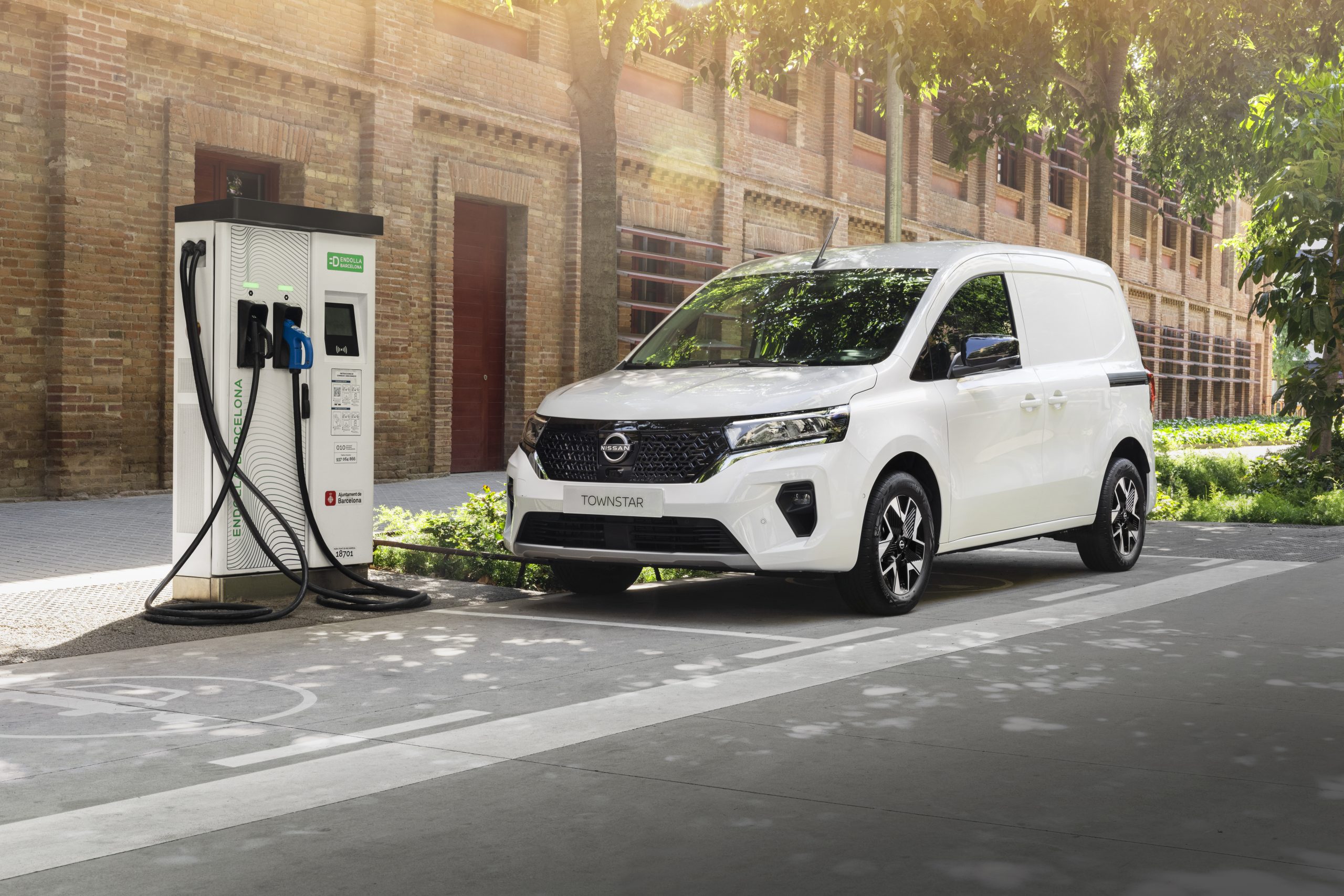 Nissan starts European production of allnew, fully electric Townstar